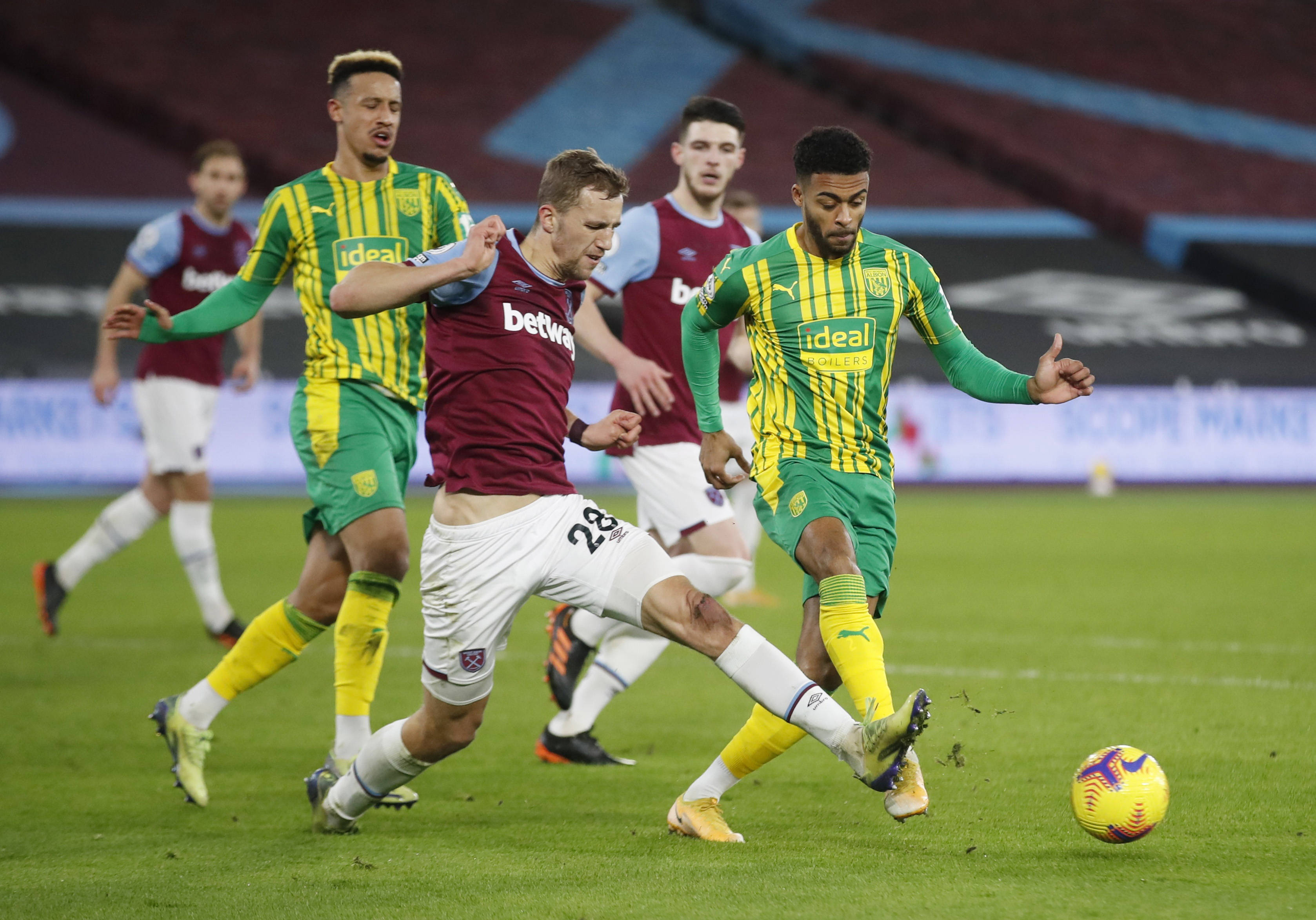 从而在比赛 从而在比赛